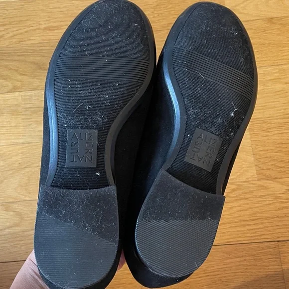 Shoes - Picture 5 of 5